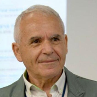 Uri ZilbermanSpeaker atDentistry and Oral Health